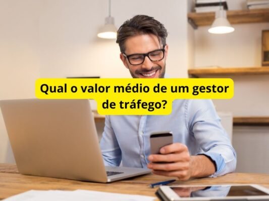 Qual o valor médio de um gestor de tráfego no Brasil? Entenda a média de preços, o que influencia no valor e como escolher o profissional certo para você.